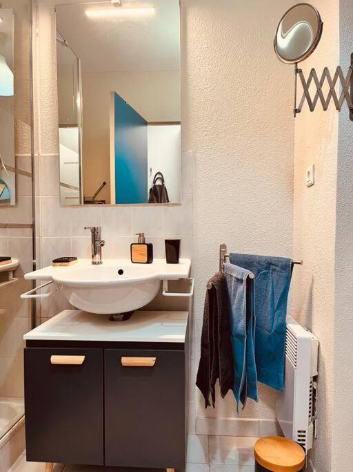 Apartamento Le Jean-Jaures / Joli Studio Nimes Exterior foto